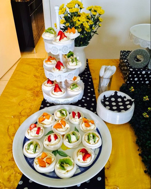 Mini Pavlova treats loved by young and old alike